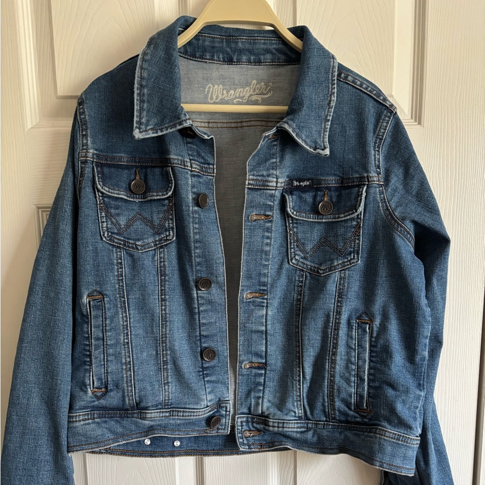 Wrangler Jean Jacket, Medium